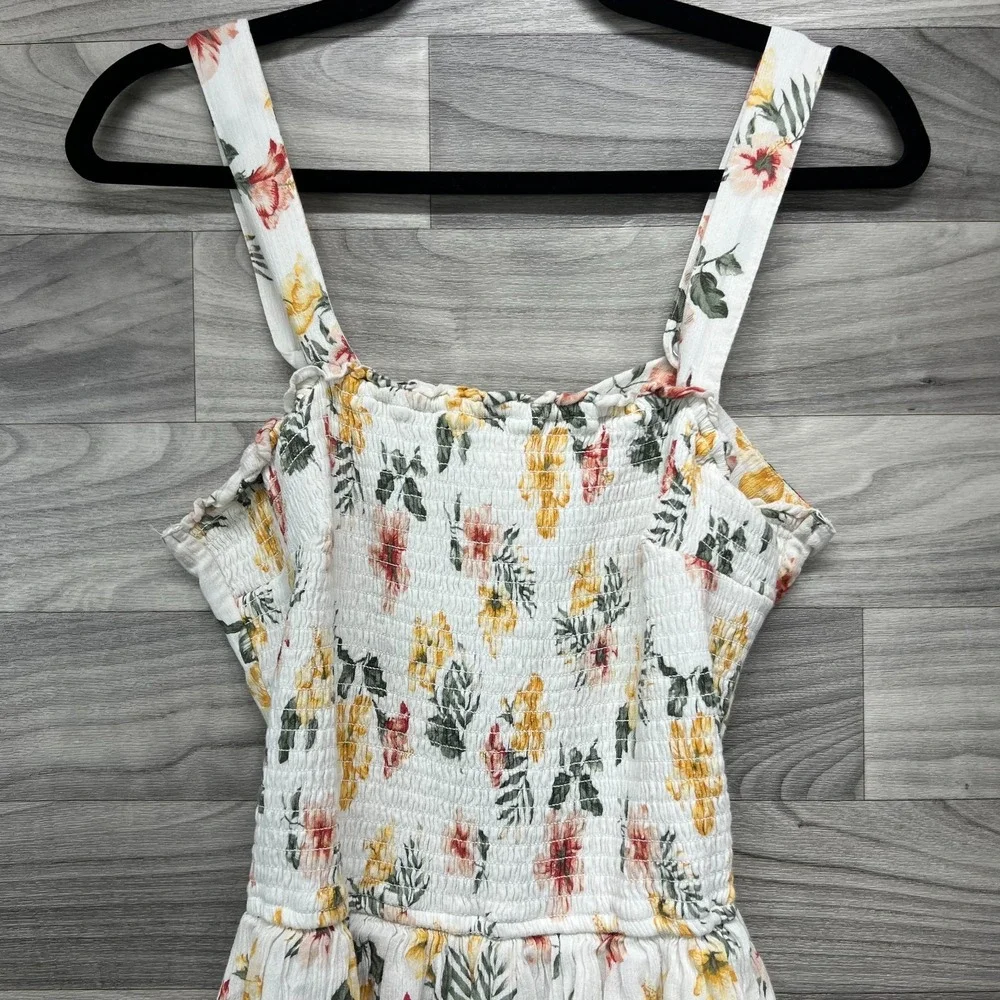 Hollister Romper Dress Women's Large Ivory Floral Cut Out‎ Back Smocked Front - Picture 6 of 16